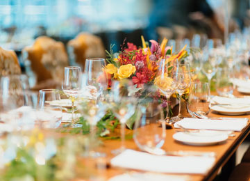 foto di una tavola ristorante matrimonio